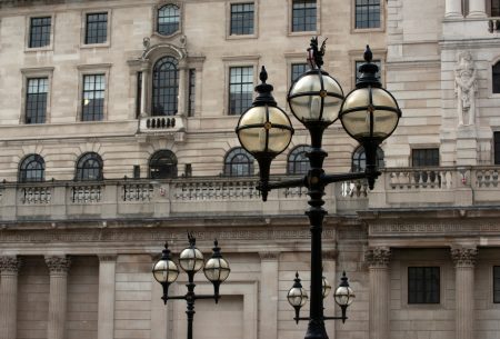 view-street-lights-london-city